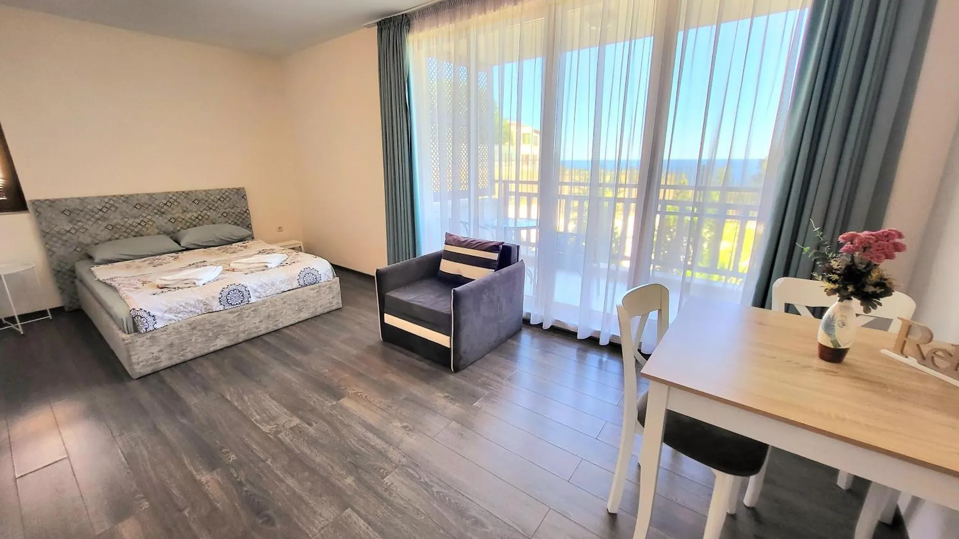 Vip Apartments In Sozopol